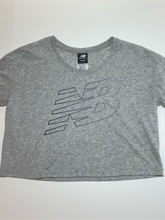 New Balance Tops - New Balance Light Heather Gray Cropped Logo Tee